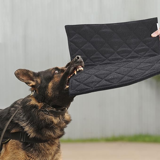 MABOZOO Indestructible Dog Bed, Chew Proof Crate Pad for Aggressive Chewers, Machine Washable Quilted Mat, Durable for Medium Dogs, Black Kennel Pad (28x41 in)